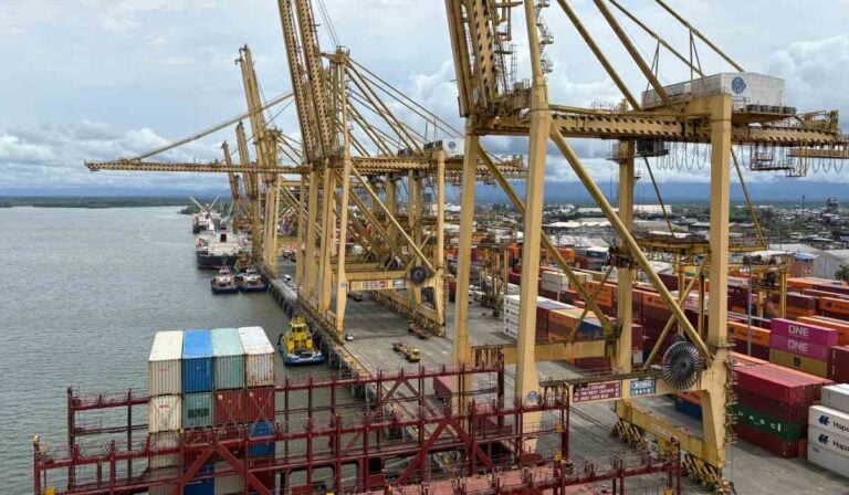 Colfecar denuncia colapso logístico en puerto de Buenaventura
