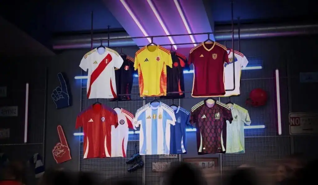 De camisetas para equipos de fútbol de Adidas en América a vestidos de baño de Leonisa y Agua Bendita: Así es el negocio de Protela Protela