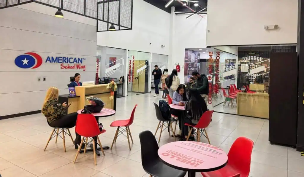 Menos de 10 % de la población en Colombia habla inglés: así es la estrategia de American School Way American School Way