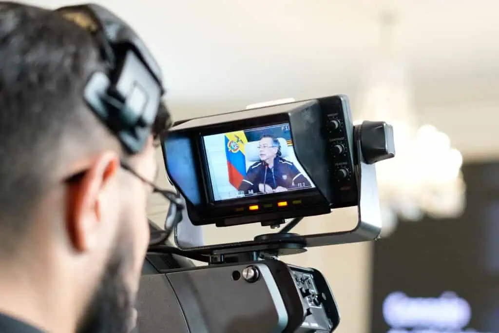 Exclusiva | Investigaciones del MinTIC contra medios en Colombia se dispararon en 2024: así está la industria tasas de interés