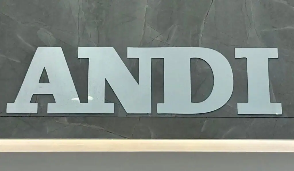 ANDI alerta por riesgos en sector acero: competencia desleal y menor demanda afectarían empleo Logo de la ANDI