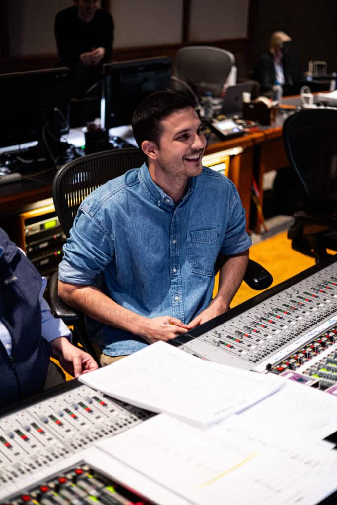 Este es el compositor colombiano que escribió música para la película Moana 2