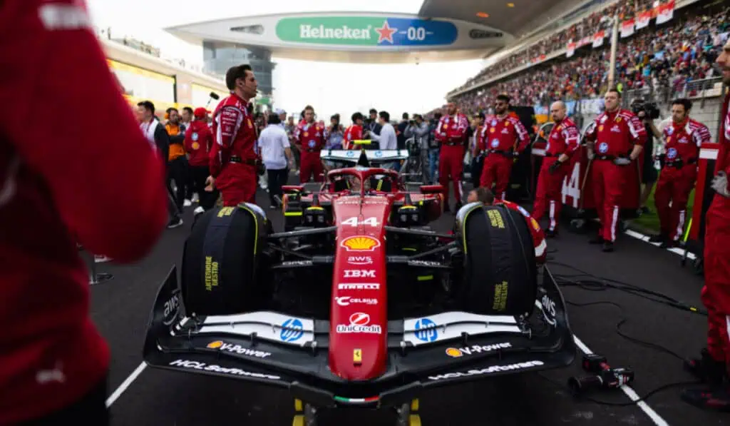 McLaren dominó gran premio de China de F1 que tuvo tres pilotos descalificados Federación Internacional del Automóvil (FIA)