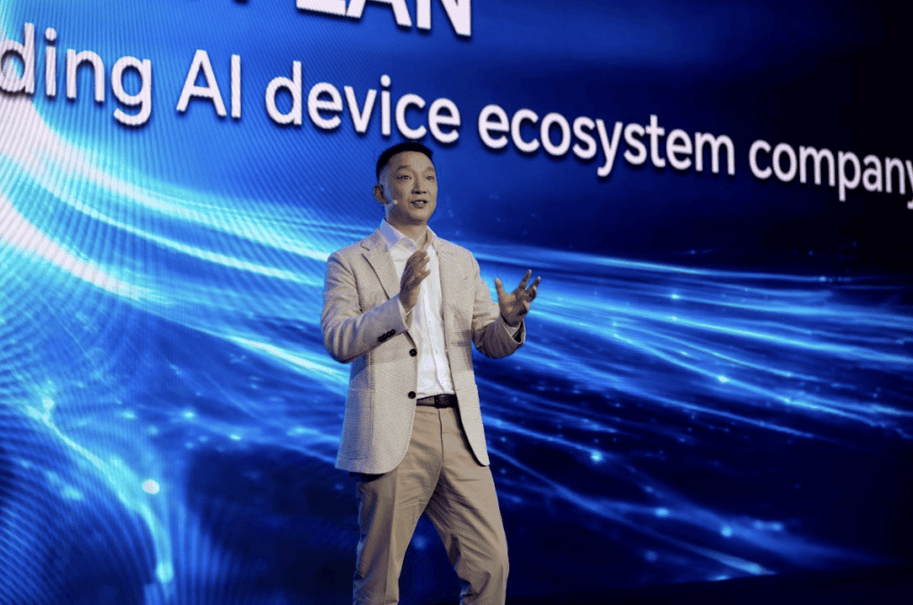 James Li, el CEO de Honor, en su discurso principal durante MWC Barcelona 2025. Foto: cortesía. 