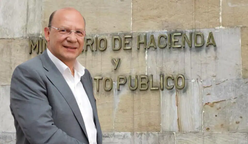 Nuevo MinHacienda de Colombia: “Realizaremos los ajustes necesarios para mejorar los ingresos tributarios” Remezón en Ministerio de Hacienda