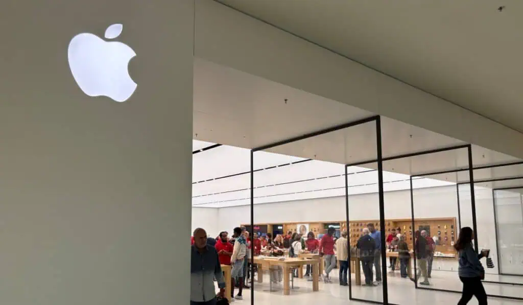 Apple cumple 50 años: del garaje en California al ecosistema tecnológico más grande del mundo Tienda de Apple en Estados Unidos
