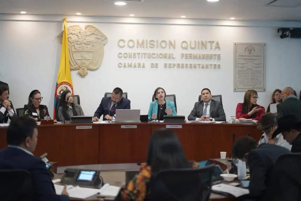 MinAgricultura estudia inyectar $20.000 millones para garantizar ingresos de los arroceros colombianos arroceros colombianos