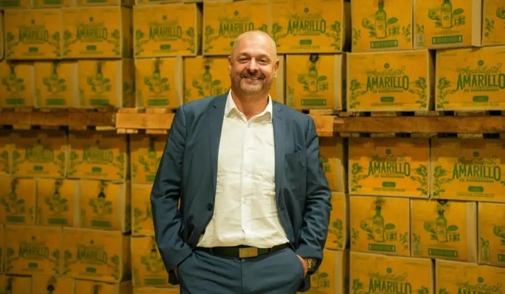 Entrevista | Industria Licorera de Caldas eleva proyección de ventas tras decisión sobre Aguardiente Amarillo; llegaría a Asia en 2025 Aguardiente Amarillo