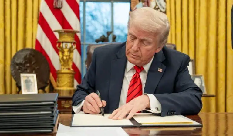 Trump impone arancel del 100% a películas extranjeras: dice que hay una amenaza para el cine de EE. UU.