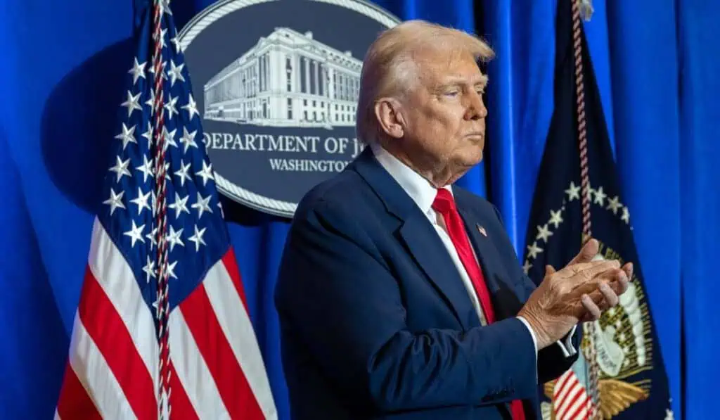Estados Unidos amenaza bombardear a Irán si no llegan a un acuerdo nuclear Presidente Donald Trump dice que quiere un "fin real" al problema nuclear con Irán