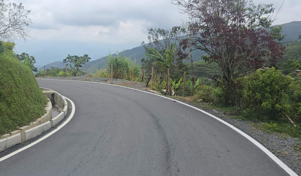 vía Alto de la Quiebra - Santo Domingo,