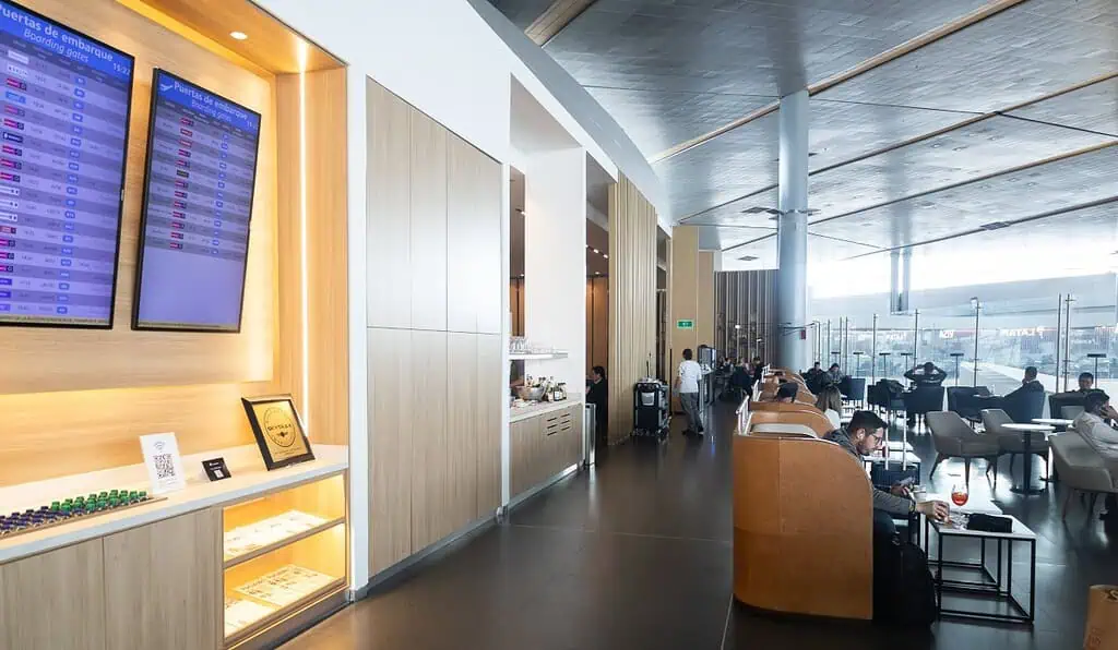 Con inversión de US$500.000, Latam renovó su Lounge del aeropuerto El Dorado: Así quedó Lounge Latam