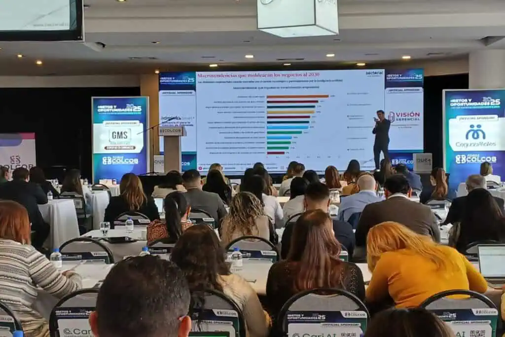 Perspectivas y desempeño crediticio en Antioquia en 2025 Foro Colcob 2025