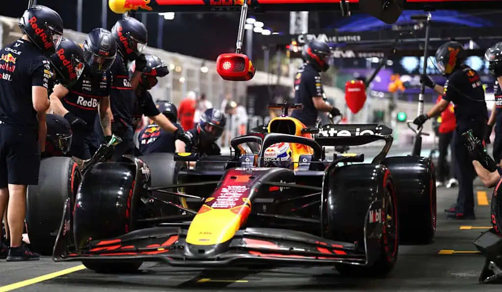 La Fórmula 1 llega a Arabia Saudita, con Red Bull en la Pole: ¿a qué hora se verá en Colombia? Reclamaciones Fórmula 1