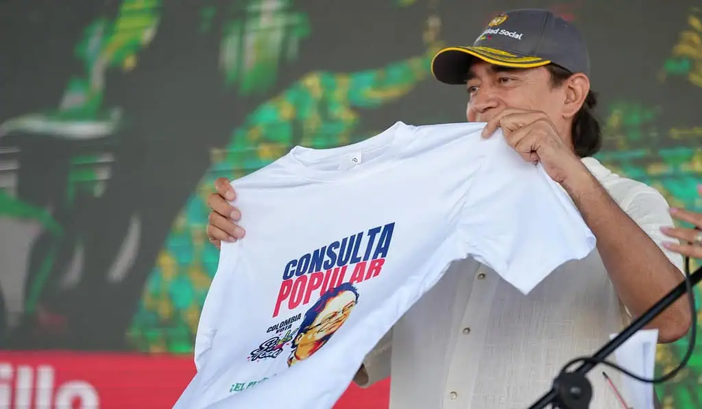 Denuncian a Gustavo Bolívar por presunta participación en política por la consulta popular Gustavo Bolívar, director de Prosperidad Social
