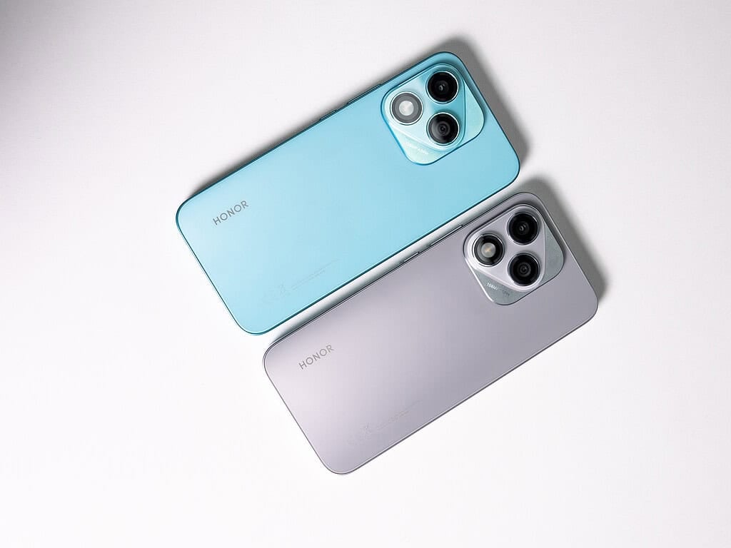 El Honor 400 Lite está disponible en dos colores. Foto: cortesía Honor. 