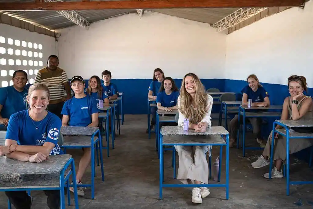 Hatsu entregó pupitres escolares elaborados con envases de Tetra Pak a una comunidad en La Guajira Hatsu entregó pupitres escolares elaborados con envases de Tetra Pak a una comunidad en La Guajira