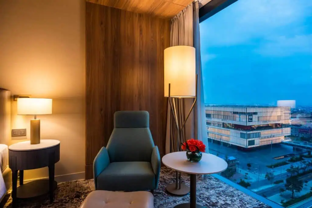 En 6 años, el Hilton Bogotá Corferias recibió más de 530.000 huéspedes de diferentes países del mundo Habitación del Hilton Bogotá Corferias. Foto: cortesía.