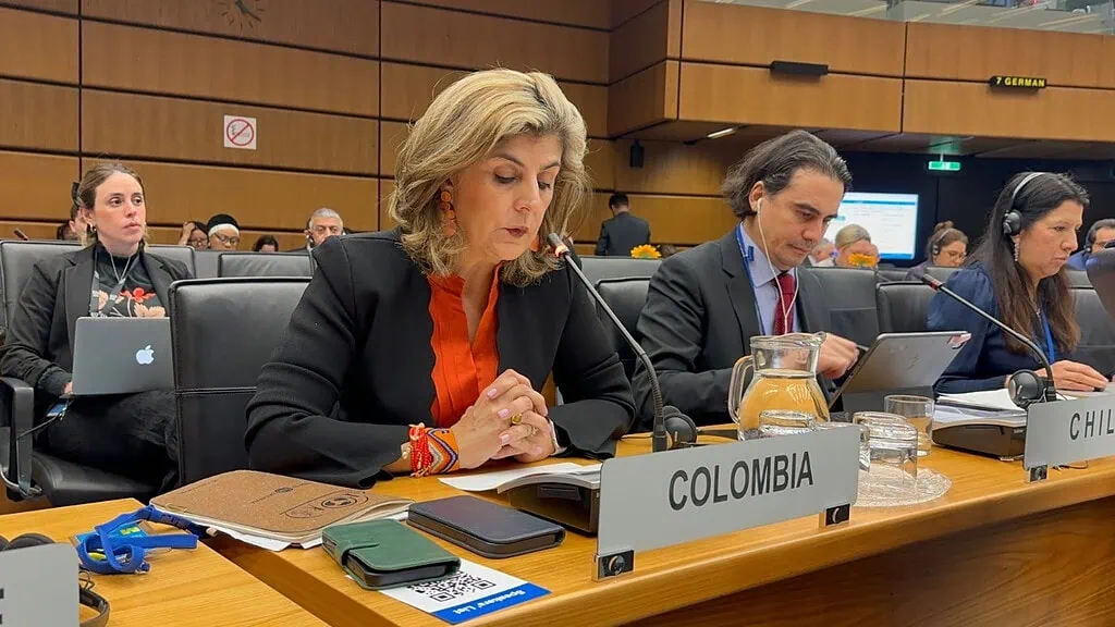 Colombia postula a Laura Gil como candidata a la Secretaría General Adjunta de la OEA Laura Gil, candidata a la Secretaría General Adjunta de la OEA