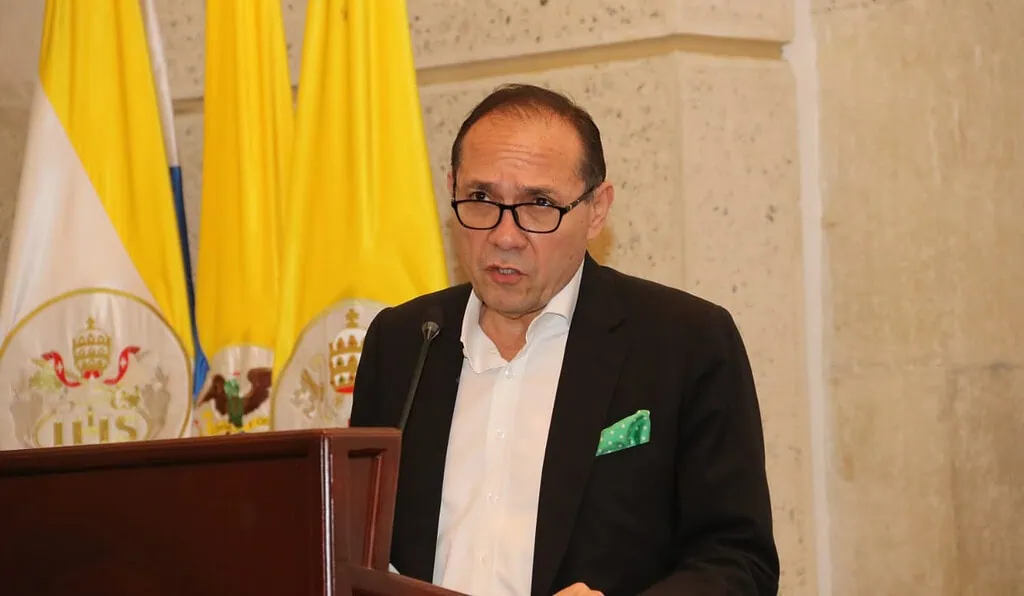 Ministro Sanguino enfrenta hoy juicio en Corte Suprema por presunto tráfico de influencias Ministro de Trabajo, Antonio Sanguino