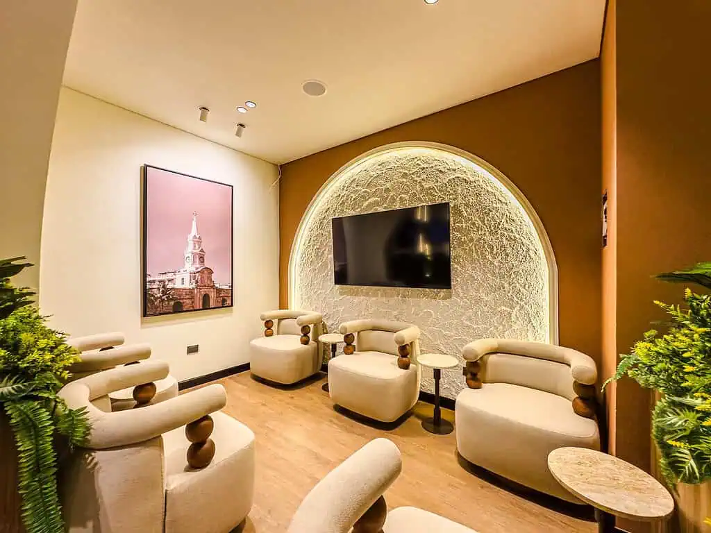 Aeropuerto de Cartagena estrenó zona de lujo: Beneficiará a viajeros sin importar aerolínea en la que viajen Heroica VIP Lounge cuenta espacios para toda la familia. Foto: cortesía.