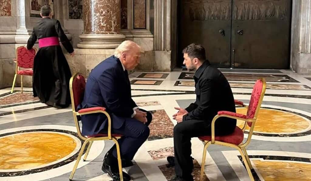 Trump y Selenzki reunidos tras el funeral del Papa Francisco