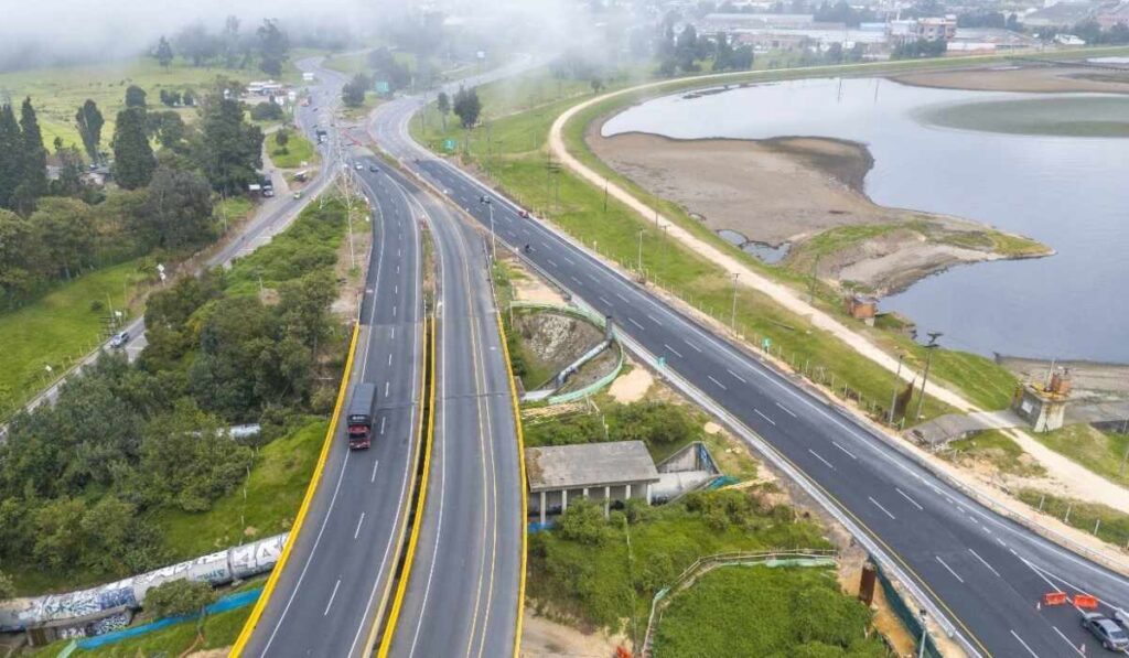 Vía Bogotá - Girardot obras terminadas