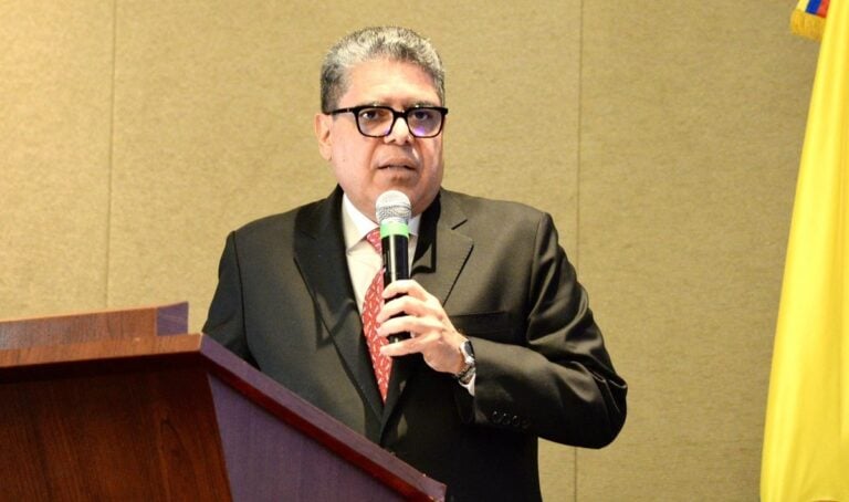 El contralor general, Carlos Hernán Rodríguez, alertó por estado de EPS. Imagen: X de la Contraloría