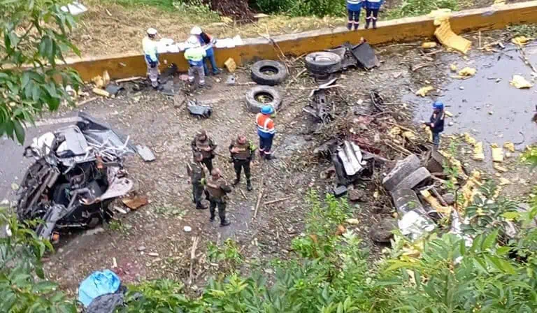 Accidente en vía La Linea