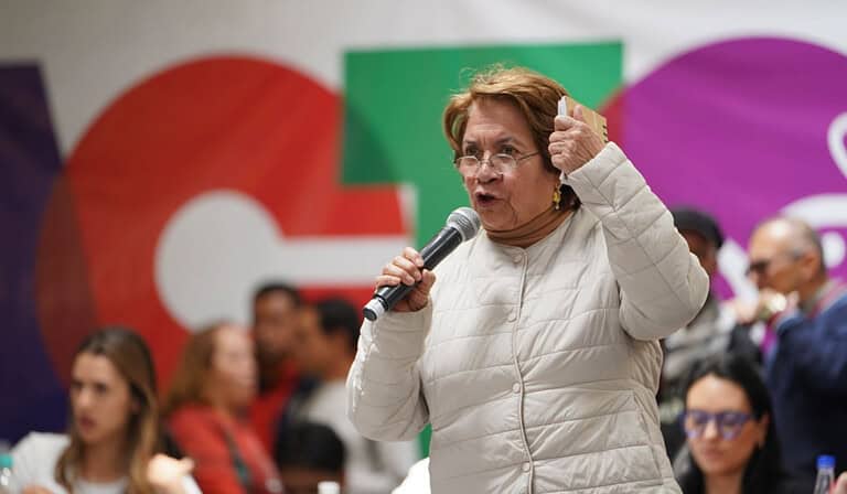 Aída Avella hace parte de la Comisión Cuarta que estudia la reforma laboral