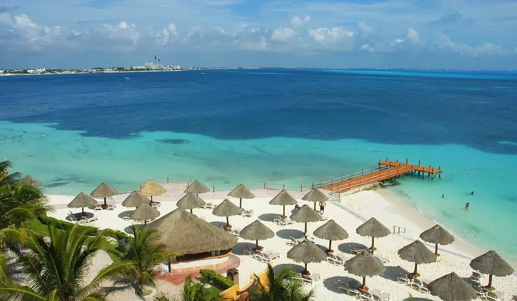 Los destinos internacionales más buscados para las vacaciones de mitad de año Cancún, México.