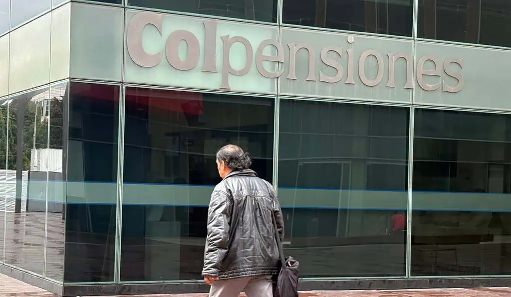 Viene beneficio clave para personas con 300 semanas cotizadas a pensión en Colombia: ¿Cumple los requisitos? edad de pensión en Colombia