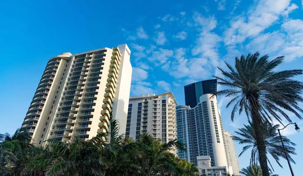 Crece interés de colombianos para invertir en el sector inmobiliario de Florida: claves para hacerlo con éxito Crece interés de colombianos para invertir en el sector inmobiliario de Florida: claves para hacerlo con éxito