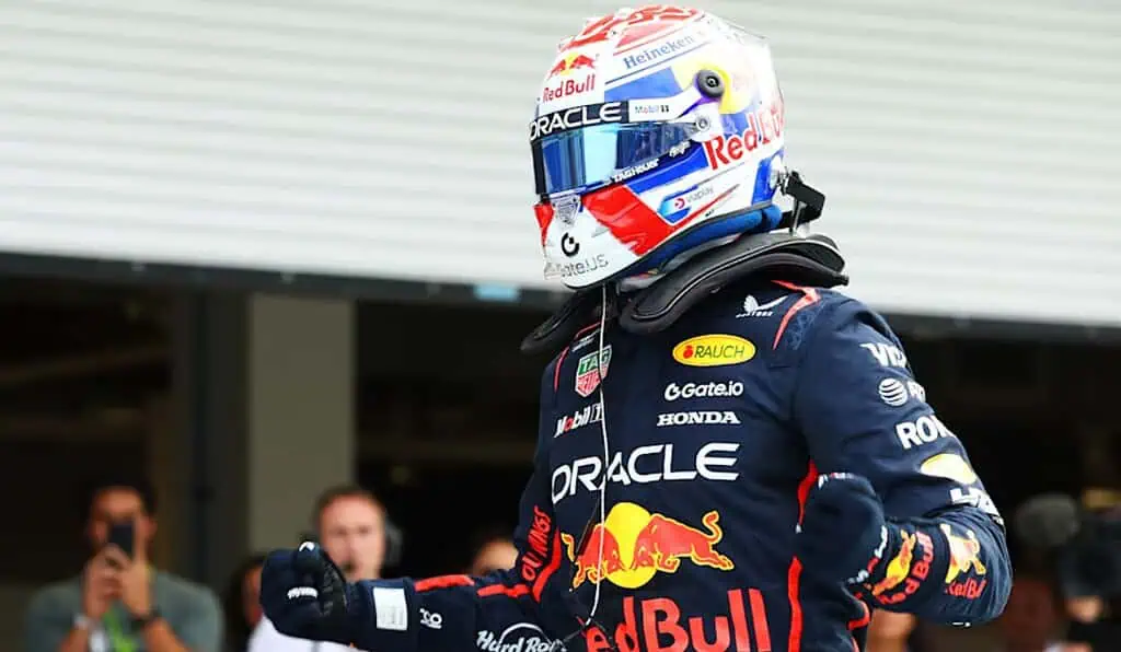 El centímetro cuadrado más caro del deporte: ¿Cuánto cuesta un logo en el casco de un piloto de Fórmula 1? Max Verstappen saldrá en primer lugar en el Gran Premio de Miami. Foto: Tomada del sitio web de la F1.