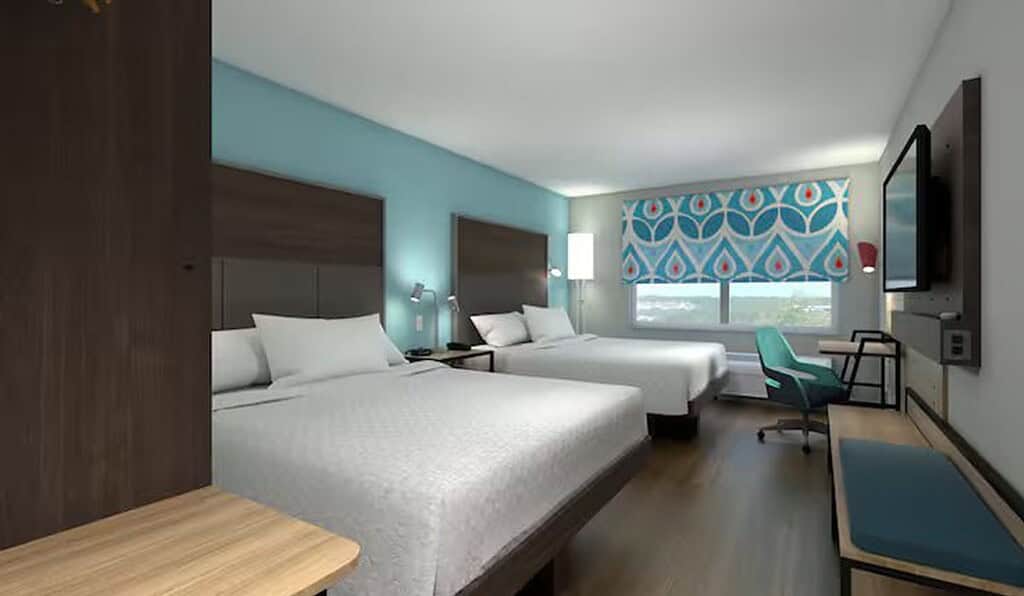 Tru by Hilton Chillan Ferrat