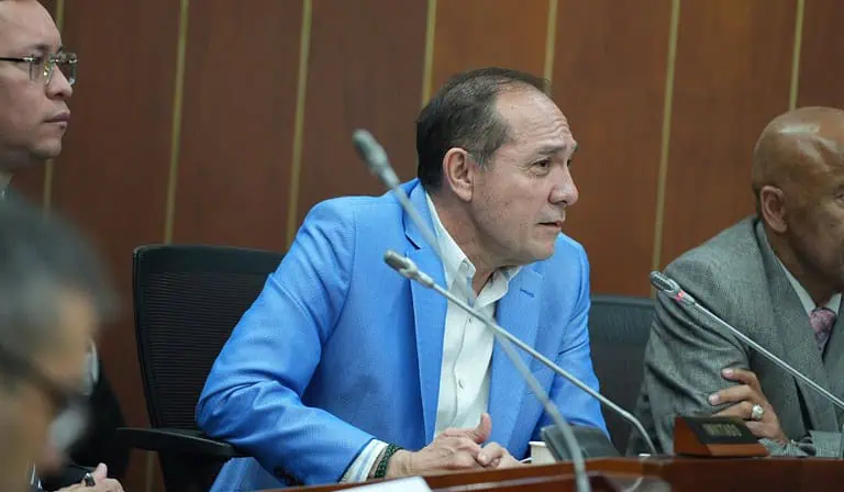 Ministro de Trabajo, Antonio Sanguino habla de empleadas domésticas en Colombia