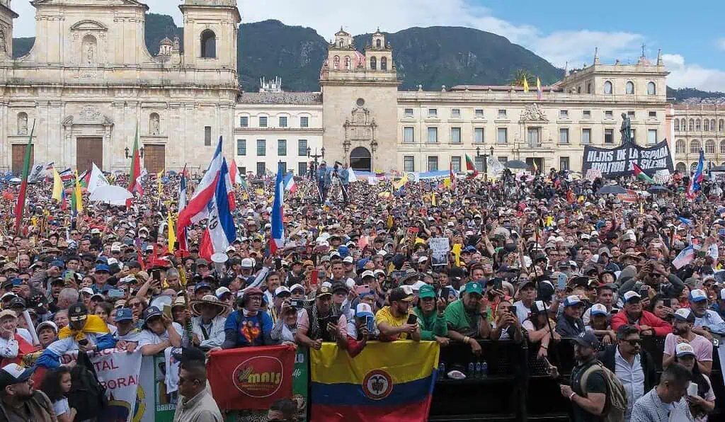 Paro nacional tuvo baja afluencia en Bogotá, pero bloqueos afectaron a 1.600.000 ciudadanos Paro nacional