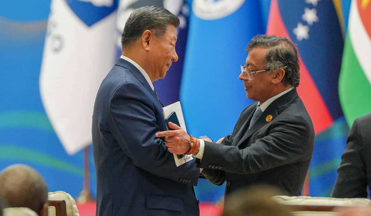Presidente de China, Xi Jinping y presidente de Colombia Gustavo Petro