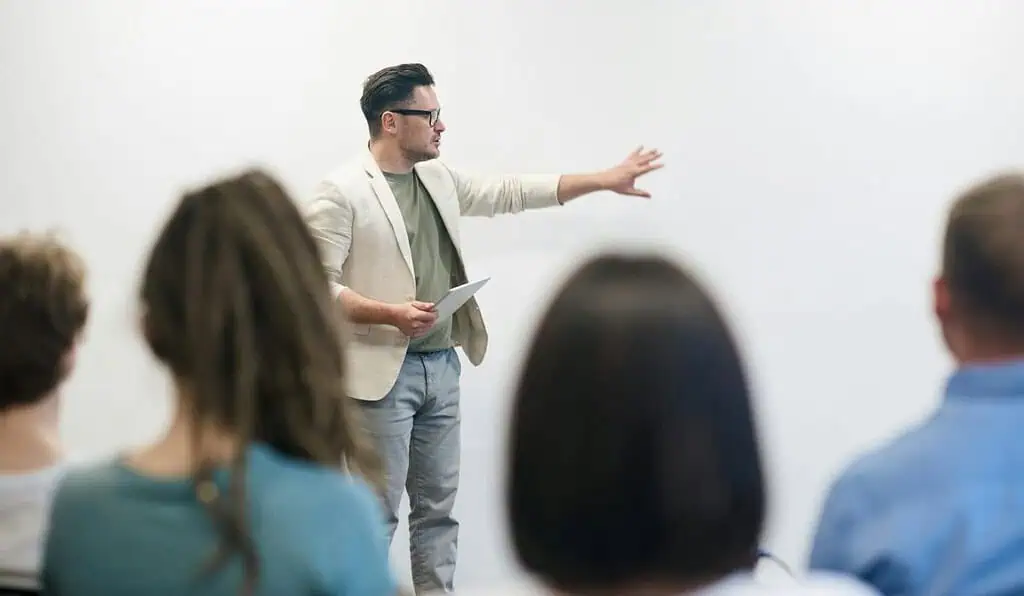 Inicia pago adicional para profesores en Colombia: Así puede saber si es beneficiario profesores en Colombia