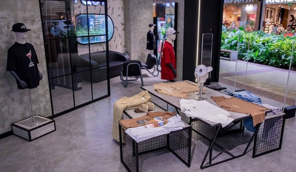 Tienda QST de ropa