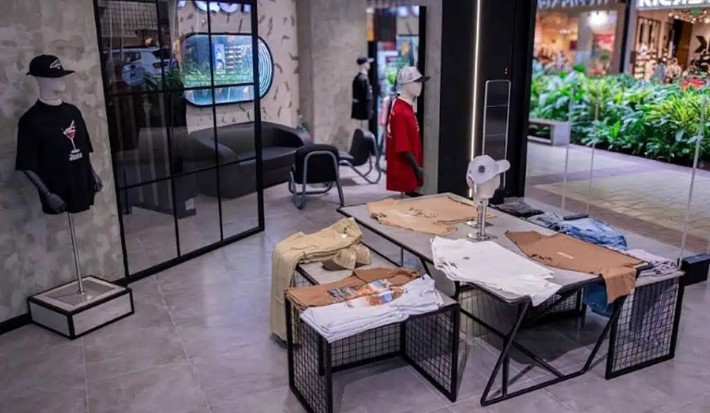 Marca de streetwear QST anuncia expansión nacional e internacional en medio del auge de la moda urbana Tienda QST de ropa