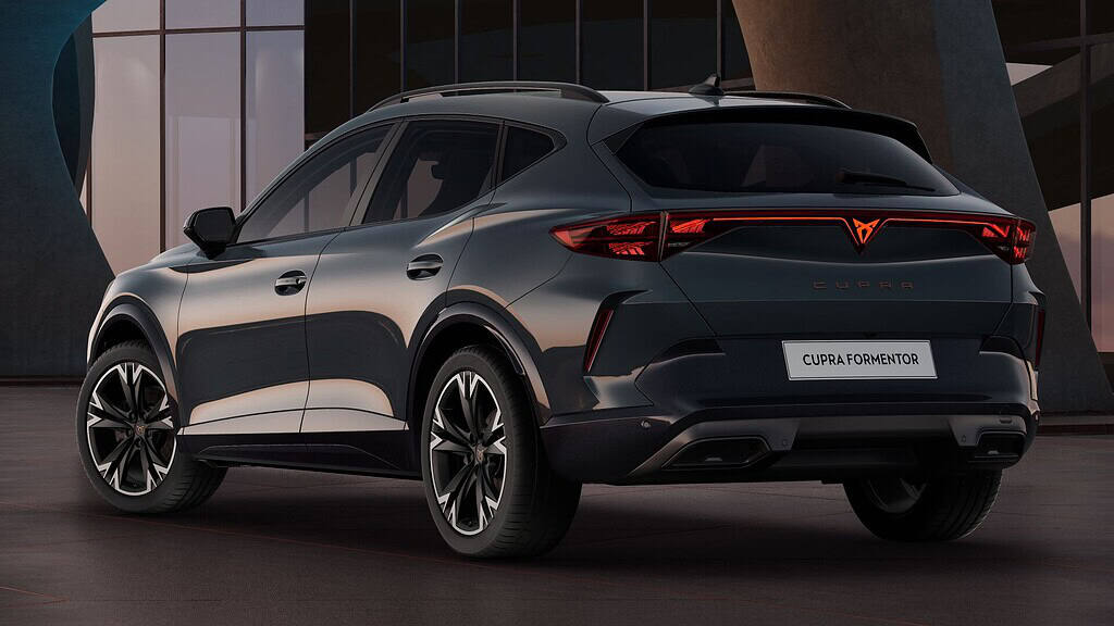 Los carros híbridos de marcas de alta gama más económicos disponibles en Colombia