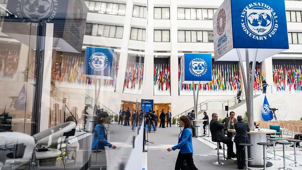 FMI ratifica perspectiva de crecimiento para 2026; ve riesgo en deuda, déficit y guerra comercial Fondo Monetario Internacional