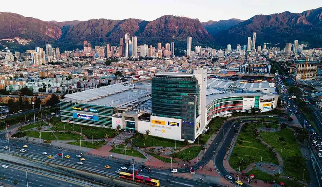 Ingresos de Mallplaza crecieron 6 % en el primer trimestre de 2026: así avanza su plan de inversión a 2028 Mallplaza