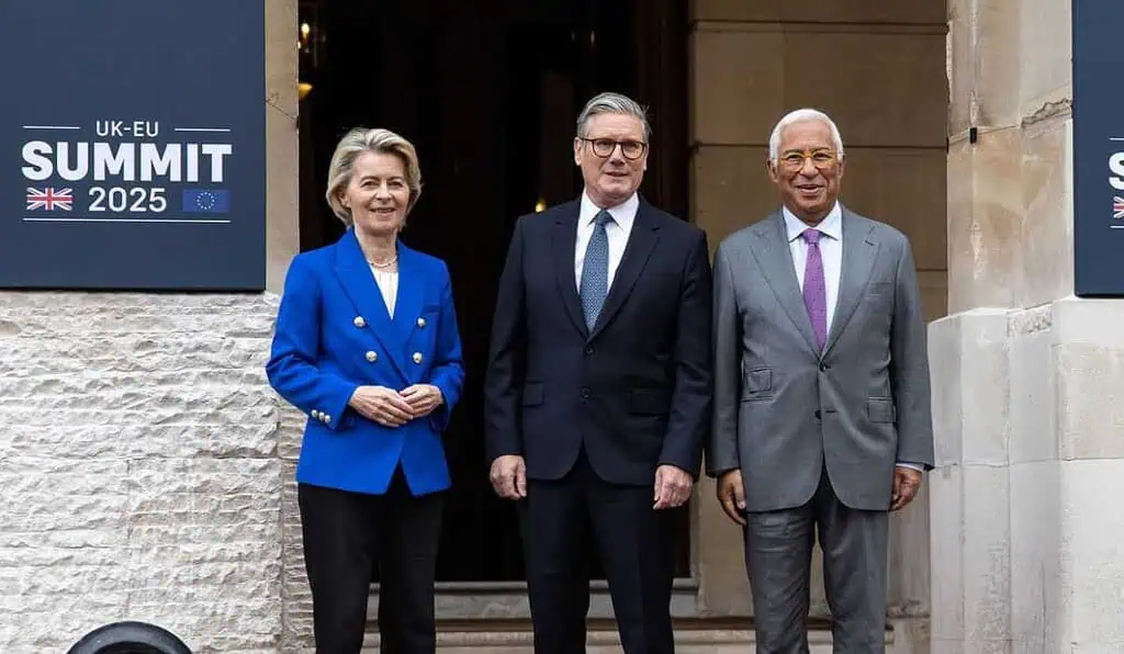 Reino Unido y Unión Europea sellan nuevo acuerdo tras tensiones por el Brexit Reino Unidos y la Unión Europea