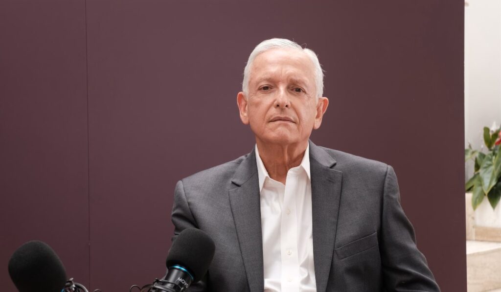Asocolflores fomenta la equidad e impulsa el crecimiento de las mujeres en la industria Augusto Solano, fundador de Asocolflores