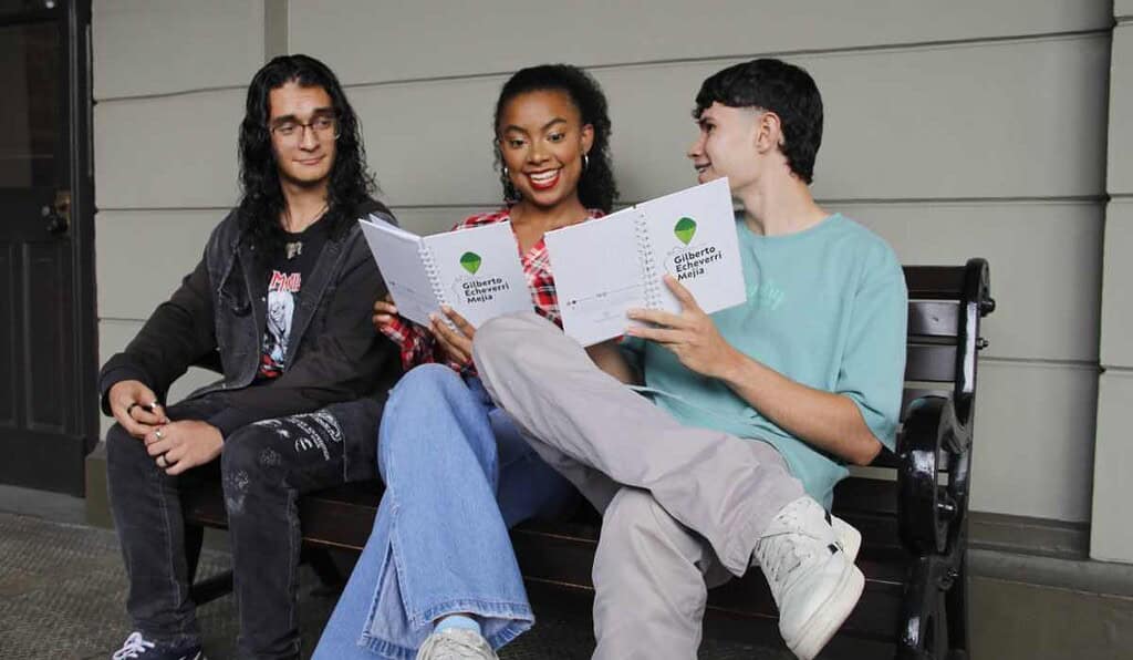 Becas para estudiantes de estrato 1, 2 y 3 en Antioquia