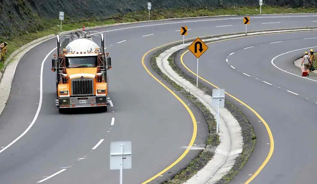 El sistema mide, pero no distingue contextos: los desafíos de la nueva ley para transporte de carga terremoto en colombia