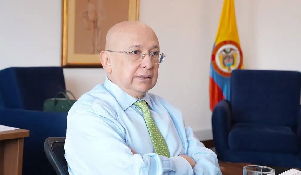 Procuraduría abre indagación contra el ministro de Justicia, Eduardo Montealegre: ¿Intromisión en caso Uribe? Eduardo Montealegre, ministro de Justicia