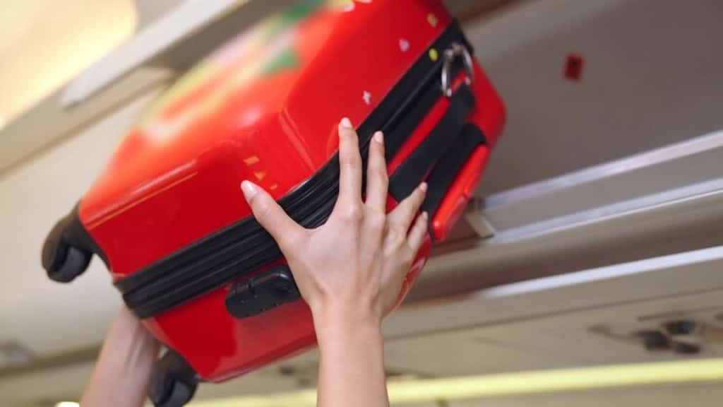 Europa abre la puerta a cobrar por el equipaje de mano en vuelos comerciales